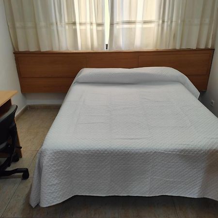 Hostal Jose Luis 布鲁内特 外观 照片