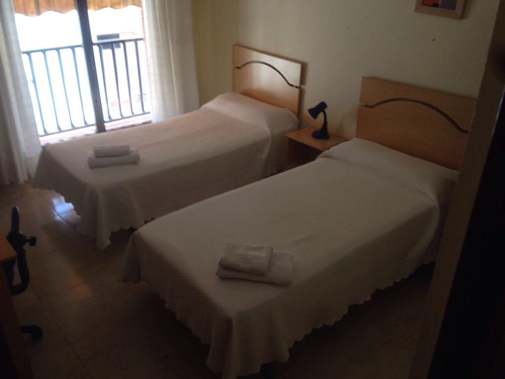 Hostal Jose Luis 布鲁内特 外观 照片